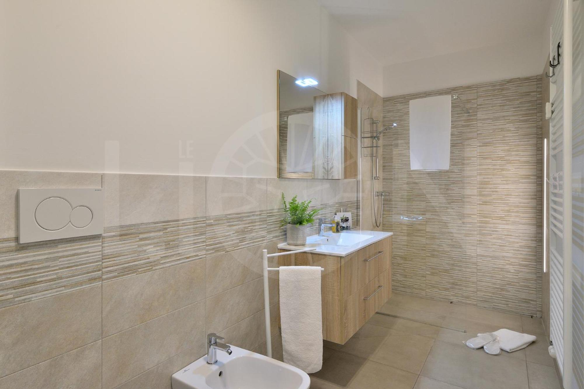Le Lion Apartments - Lys Family Apartment Aosta Exterior photo